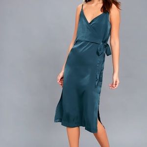 Lulus J.O.A. Fall in Love Teal Blue Satin Midi Wrap dress. size medium.